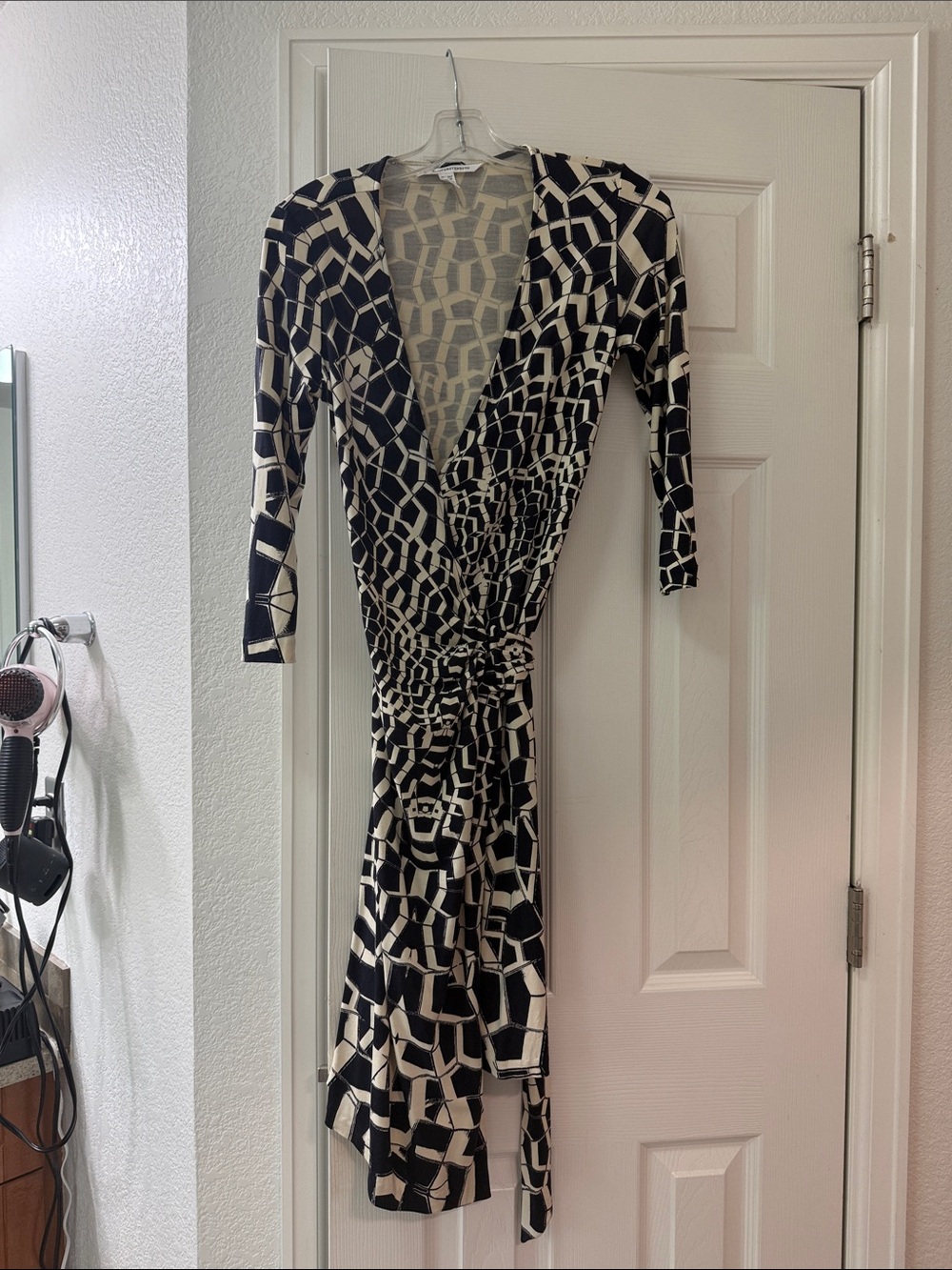 Diane Von Furstenberg  Diana style Black and Cream Geometric Wrap Dress